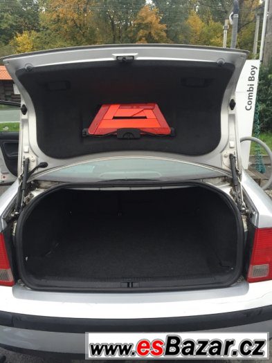 Volkswagen PASSAT 1.8 T (110 kw) – fotografie 4