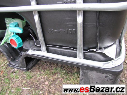 NOVÉ NÁDRŽE 1000l 2015  ibc s ohřevem – fotografie 2