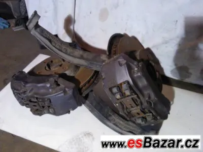 VW Tuareg 5 V10  kotouče + těhlice (ramena)
