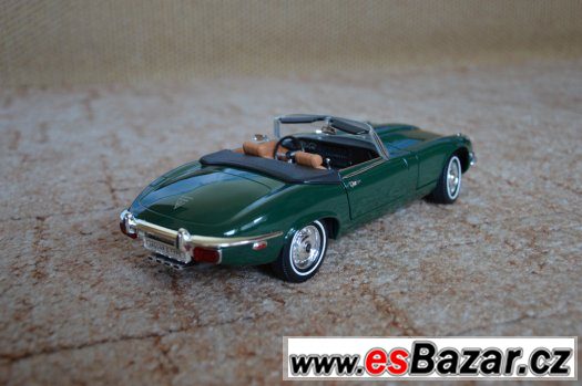 Kovové modely Ford, Jaguar, Shelby Cobra 1/18 – fotografie 3