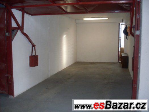 Velká garáž (19 m2) - Praha 6, ul. Evropská – fotografie 2