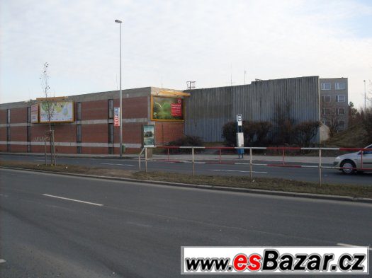 Velká garáž (19 m2) - Praha 6, ul. Evropská – fotografie 4