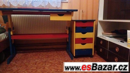Psací stůl – fotografie 1