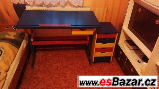 Psací stůl – fotografie 2