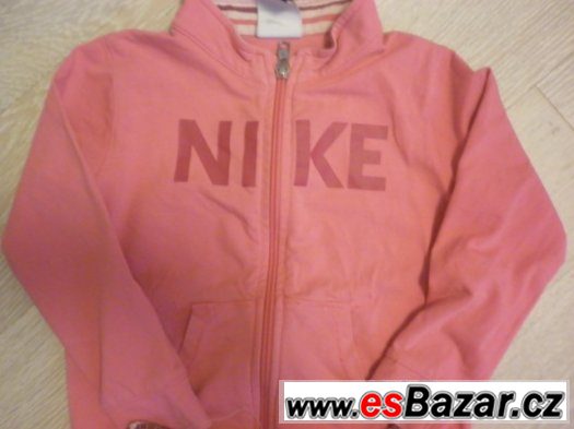 SOUPRAVA NIKE – fotografie 3