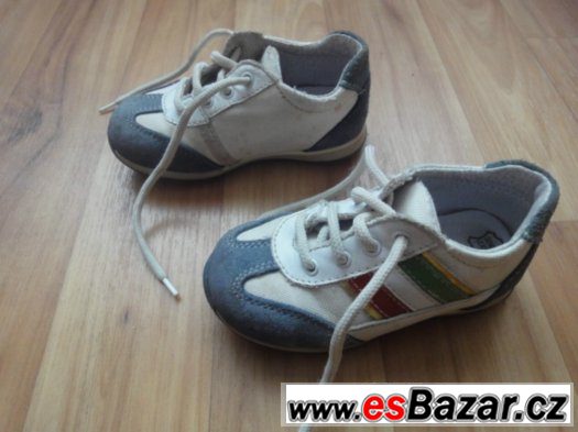 Značkové dětské boty Tarty vel. 23. Délka stélky cca 14cm. D – fotografie 3