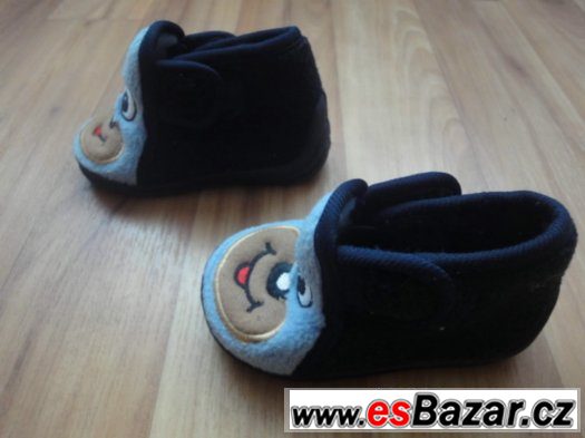 Dětské bačkůrky s pevnou podrážkou. Délka stélky cca 12cm. D – fotografie 2