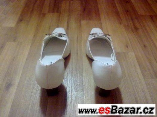 nové bílé boty city line, velikost 40. Délka stélky 29cm. Př – fotografie 3