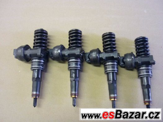 Vstřikovače (vstřiky,trysky) Bosh 038130073BA, Škoda, Audi – fotografie 1