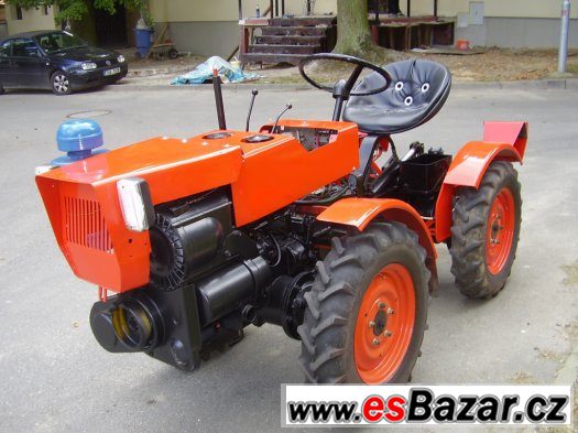 Malotraktor TZ-4-K14 – fotografie 1