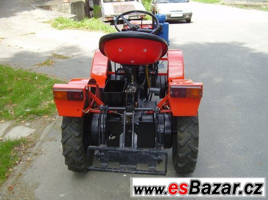 Malotraktor TZ-4-K14 – fotografie 2