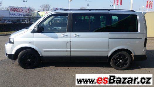 VW MULTIVAN 2,5 TDI Individual, 128 KW, 2004 – fotografie 2