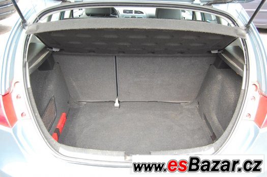 Seat Leon 1,6 Stylance - dvouzónová klima – fotografie 5