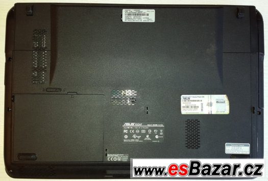Multimedialní notebook Asus X5DAF – fotografie 3