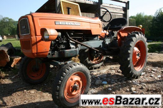 Traktor Fiat – fotografie 1