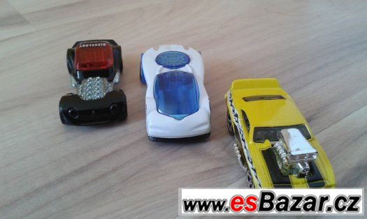 Hot Wheels 4 auta, výrobce Mattel – fotografie 2