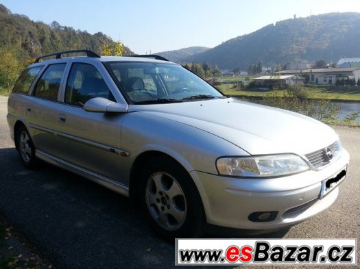 Opel Vectra Caravan 1.6 16v edice 100 pouze 109000km – fotografie 2