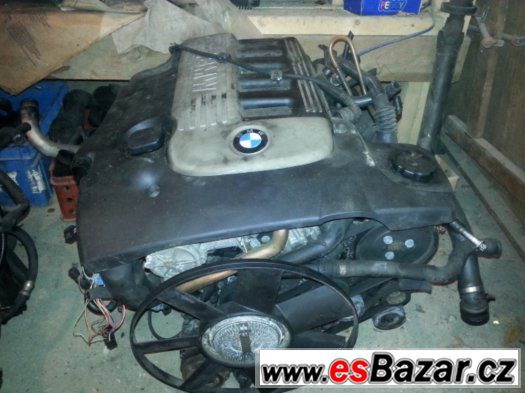e39 motor 3.0l M57 – fotografie 1