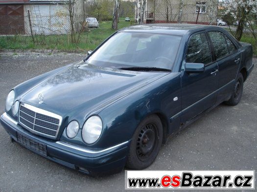 Mercedes Benz E 230 W210 – fotografie 2