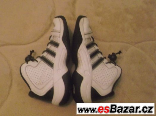 Nádherné boty na basketball - Adidas vel. 31,5 – fotografie 5