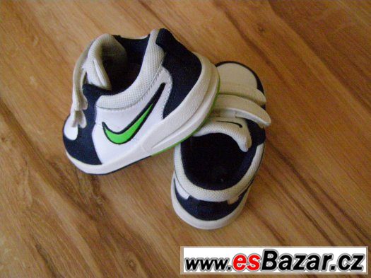 Nové tenisky Nike velikost 21 - délka stélky 11 cm – fotografie 2