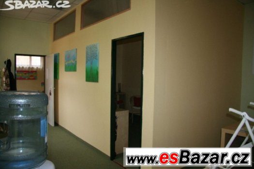 Malá kancelář, skládek, eshop – fotografie 1