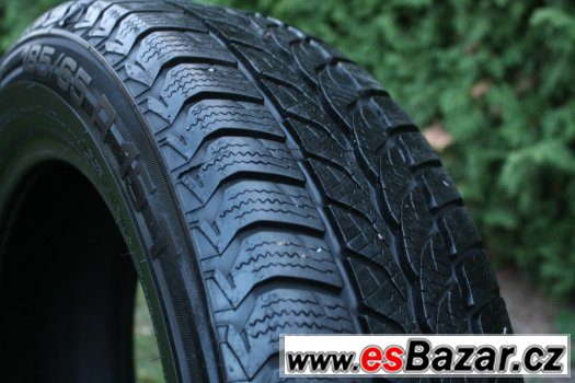 zimní pneu UNIROYAL MS PLUS 185/65 R15 88T vzorek 7 mm – fotografie 1