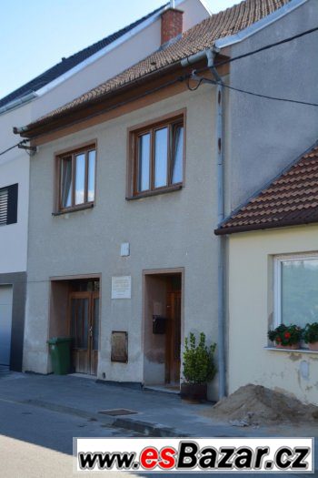Prodej RD 4+1 D.Kounice, UP 244 m2, CP 1026 m2 – fotografie 1