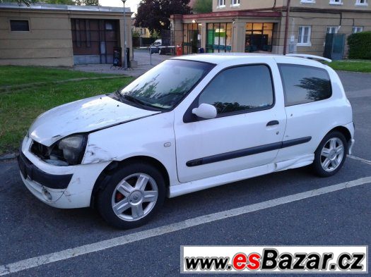 Renault Clio 1.5 DC r. v. 2004 48kW – fotografie 3