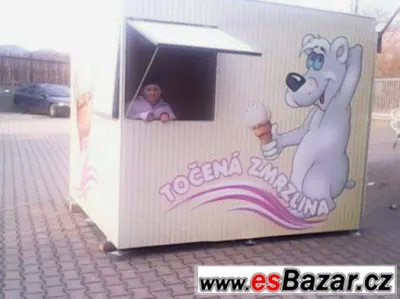 krásný prodejní stánek pro točenou zmrzlinu