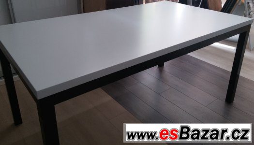 Lakovaný stůl 160 x 90cm – fotografie 1