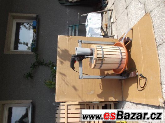 Hydraulickýlis na ovoce s drtičem  3 v 1 – fotografie 1