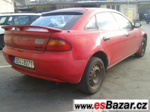 Mazda 323 F – fotografie 5