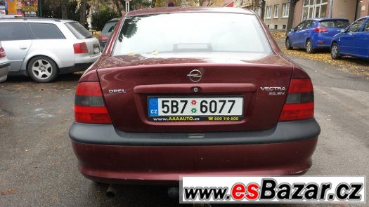 Opel Vectra 2,0 16V – fotografie 4