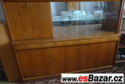 Dřevěný sekretář délka 180,5, výška 133 cm velmi zachovalý – fotografie 1