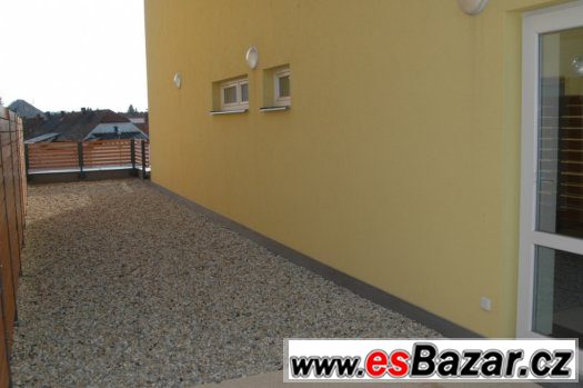 Prodám byt 3+kk s balkonem, terasou, garáží, sklepem – fotografie 5