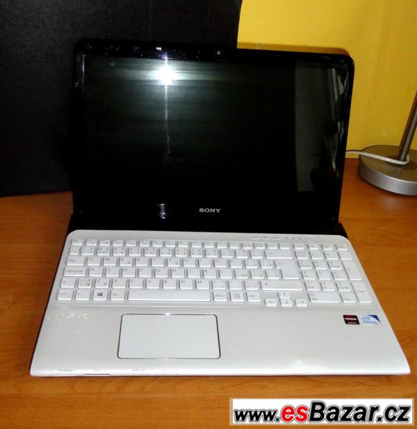 Prodám nový bílý notebook SONY  – fotografie 2