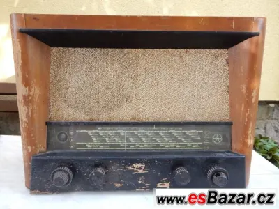 Staré rádio Tesla 