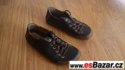 Clarks kožené tenisky