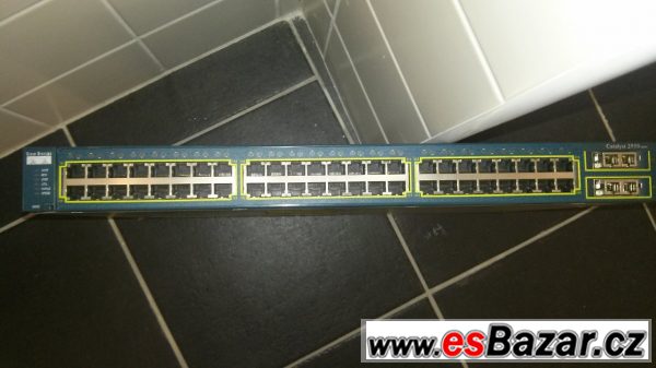 Cisco Catalyst 2950 switch – fotografie 3