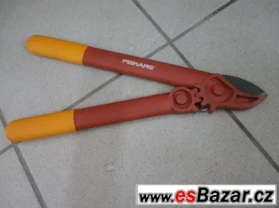 Nůžky a sekera Fiskars