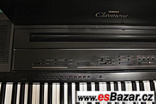 digitální piáno, Yamaha Clavinova CVP-3, – fotografie 3