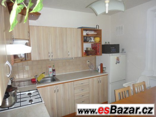 Pronájem bytu 1+1, 40m2, ul. Horní, lodžie – fotografie 2