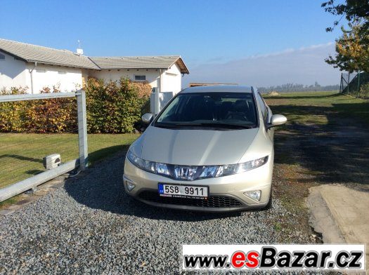 HONDA CIVIC 1.8 i-VTEC SPORT ,1.MAJ. CR – fotografie 1