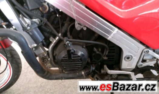 Honda VFR 750 – fotografie 5