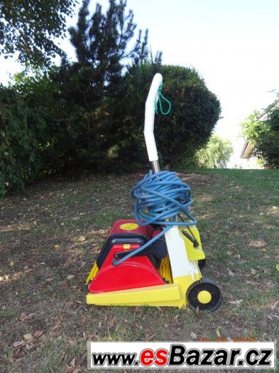 Bazénový automatický vysavač Dolphin Dynamic 3002 – fotografie 2