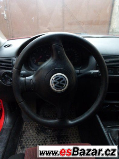 VW Golf IV 2.3i V5 GTI – fotografie 4