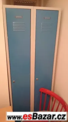 Nová šatní skříňka kovová