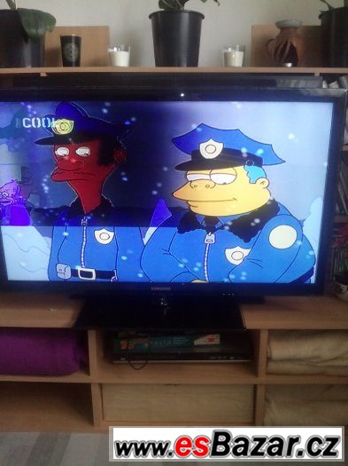 SMART Tv Samsung UE40D5520RW – fotografie 3