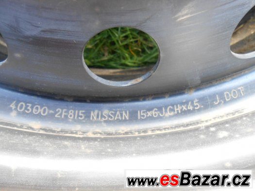 Plechové disky 15" Nissan – fotografie 2